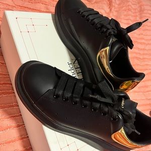 Brand new Alexander McQueen EU size 41 US size 9